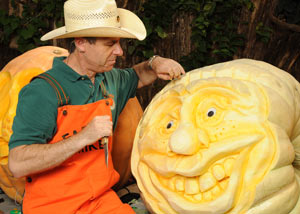 Farmer Mike Pumpkin Carver