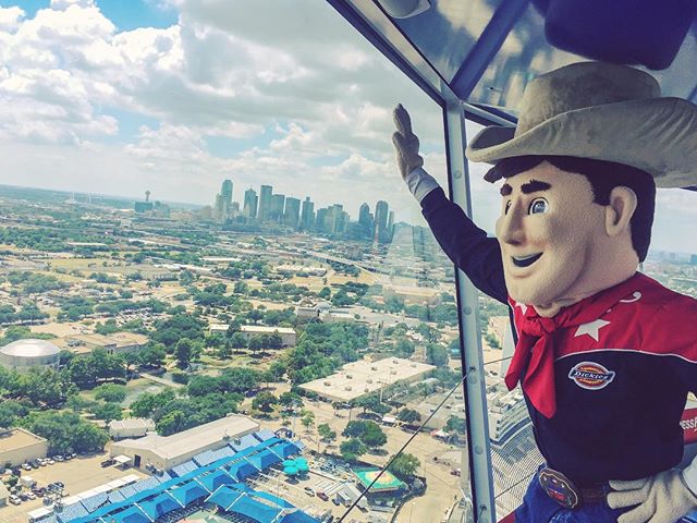 Little #BigTex looks forward to seeing you out at  #FairParkFourth! All #StateFair #Midway admission proceeds go towards the #StateFairofTX Scholarship Program! 🤠🎆🇺🇸🎡🎉