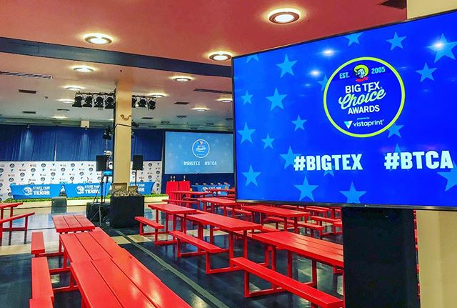Are y’all ready to find out the Big Tex Choice Awards winners?! Only a few more hours to go! Which are you rootin’ for, team sweet or team savory?! @vistaprint #BigTex #BTCA