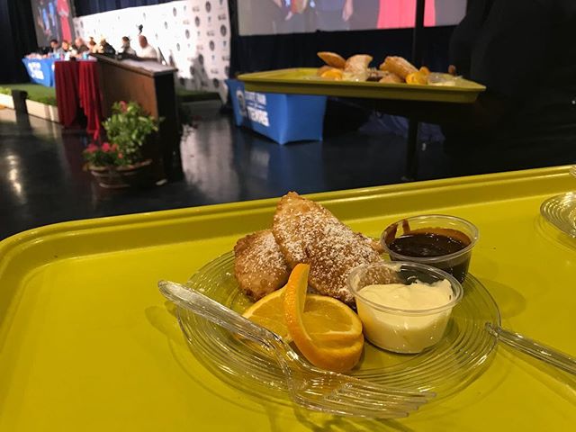 This next food entry will have you saying OMG – Orange My Gosh! Here’s Fernie’s Orange You Glad We Fried It?! By Winter Family Concessions! #BTCA @vistaprint