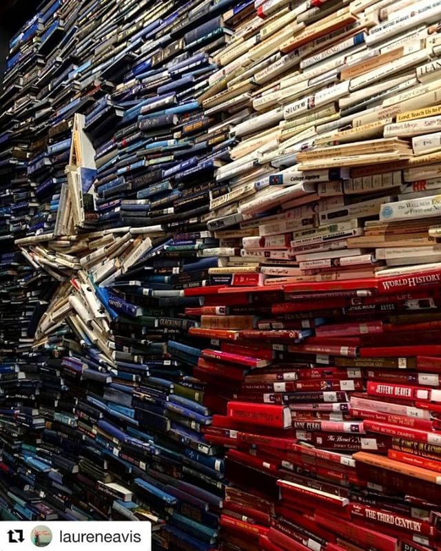 Wall of books made into a #TexasFlag! #BigTex #ProudTexans #HowdyFolks #Repost