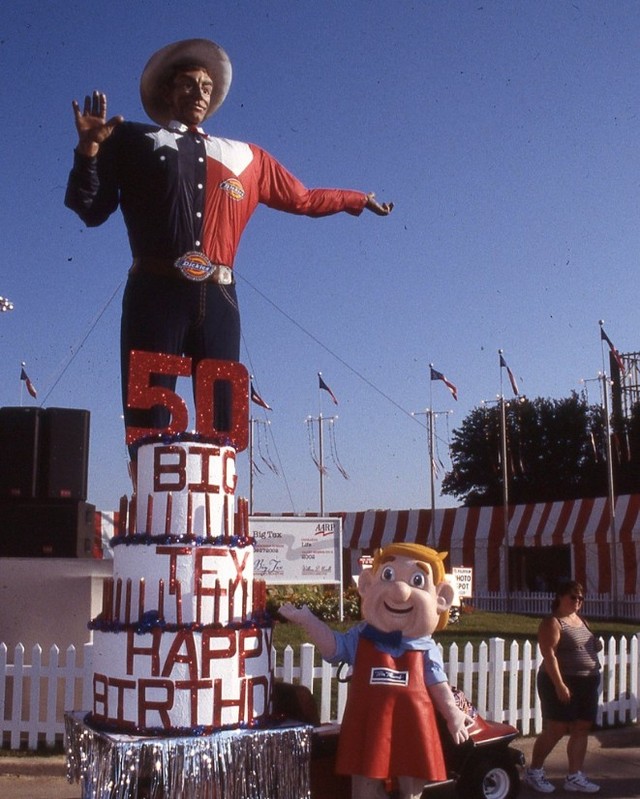 ONLY 10 more days until the #StateFairofTX! Did you know in 2002 when #BigTex celebrated his 50th birthday, he was presented with a giant birthday cake and an AARP card? #POD #BigTex @Dickies @Lucchese