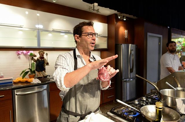 Join popular chefs from some of Texas’ most prominent restaurants at the @CutcoCutlery Celebrity Chef Kitchen as they prepare and share some of their favorite dishes. Find the entire list of talented chefs here-  https://bit.ly/2NEYaW5