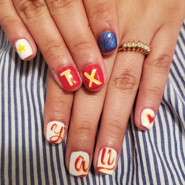 Anyone else get their nails painted @statefairoftx ready?! #Repost