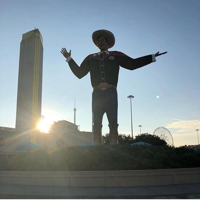 It’s time for a beautiful sunny, last Saturday of the 2018 GREAT State Fair of Texas! Don’t forget our extended hours for today and tomorrow are 9 am to 11 pm! #BigTex #Repost @rissarissaroo