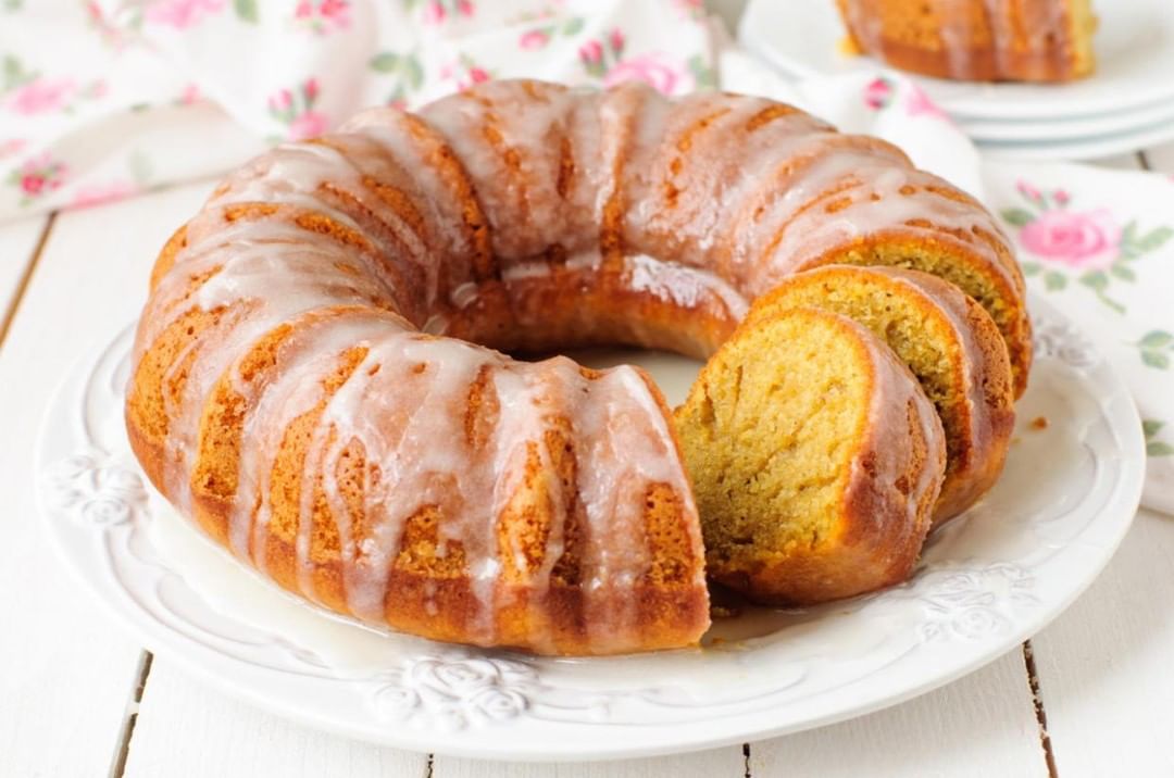 Seems like this time of the year all you hear is ‘Pumpkin Spice’ anything & everything, so we’re continuing that trend with this, Pumpkin Spice Bundt Cake recipe! It’s a 1st place Youth Cooking Contest recipe by Isabella from Lewisville, TX! 🤠😋👉🏽BigTex.com👈🏽