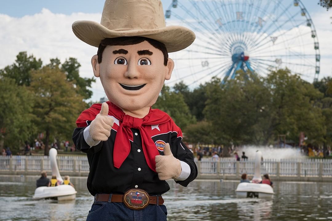 🚨ENTER TO WIN 🚨Little Big Tex wants to join YOUR MEETING!! Text the word  MEETING  to 1-877-724-4839 for a chance to win a virtual appearance from our very own Little Big Tex! Contest end Thursday!  #BigTex