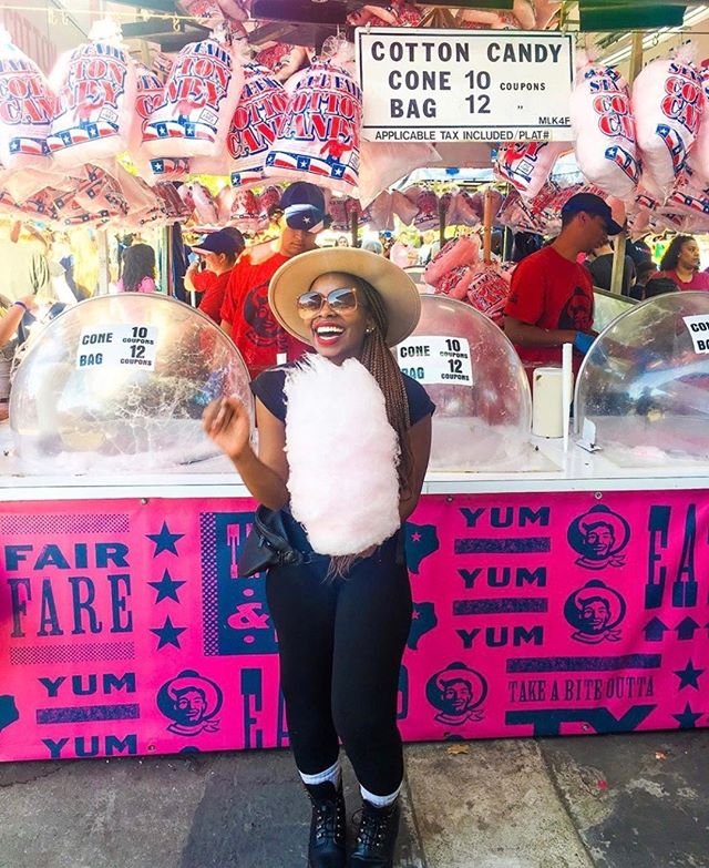 “Friday Fair foods and fluffy cotton candy” – say that three times fast! 😍😂 #StateFairofTX #BigTex