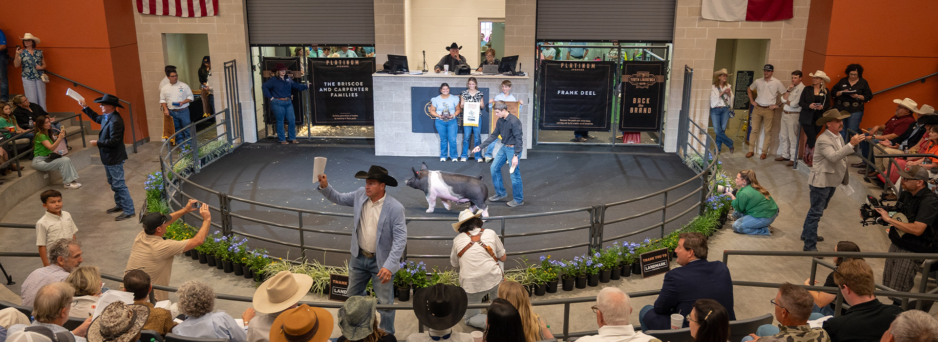 Philanthropy_Fundraising Events - Auction - Hero Banner